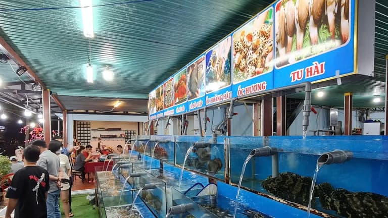 Chợ Côn Đảo có hải sản tươi sống, đa dạng