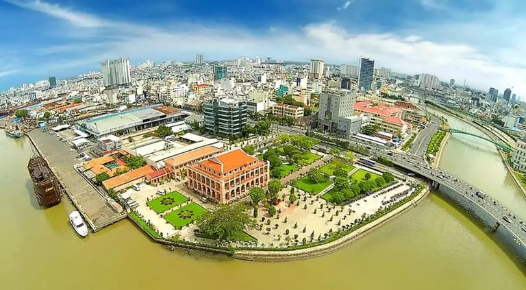 Bến cảng Nhà Rồng nhìn từ trên cao