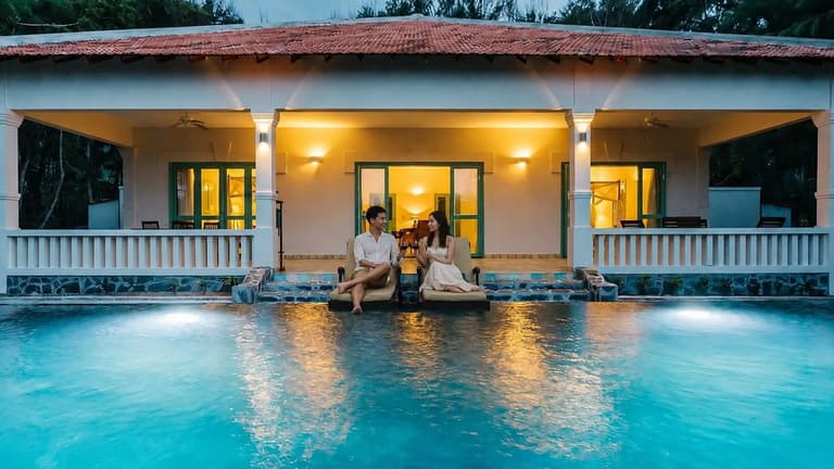 Cặp đôi nghỉ dưỡng tại Poulo Condor Boutique Resort Spa