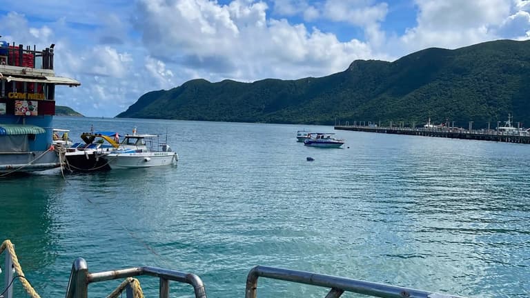 Đón khách tại cảng Cano