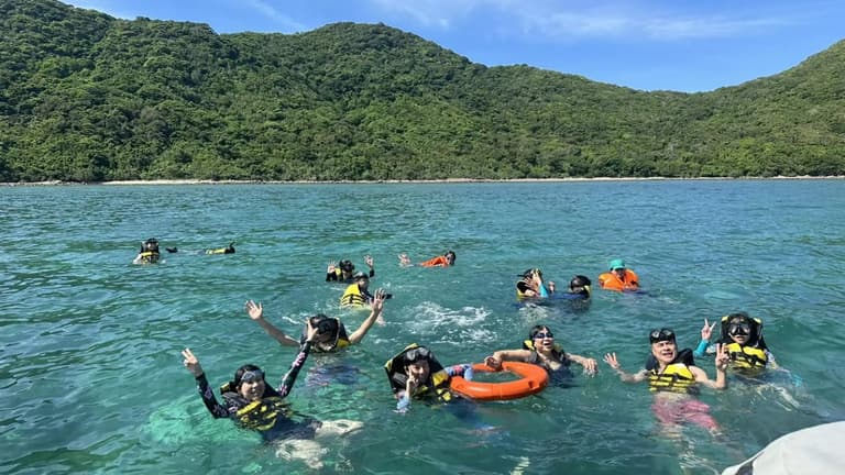 Du lịch Côn Đảo mùa hè tắm biển