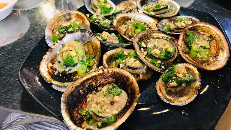 Hải sản Côn Đảo ốc vú nàng