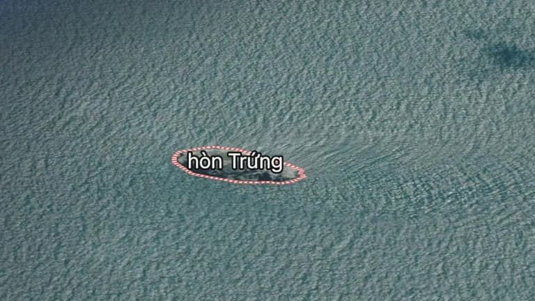 Hòn trứng là hòn đảo nhỏ nằm ở giữa biển