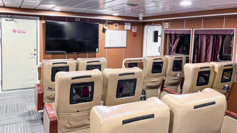 khu vực ghế VIP Phú Quốc Express
