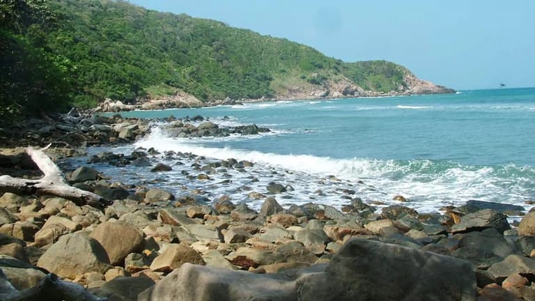 Sự tích về bãi Ông Đụng Côn Đảo