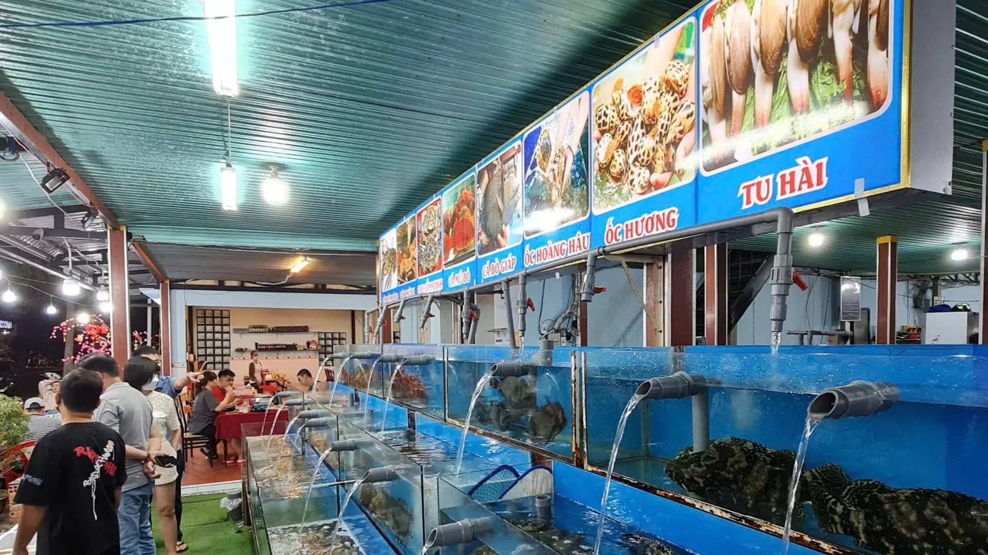 Chợ Côn Đảo có hải sản tươi sống, đa dạng