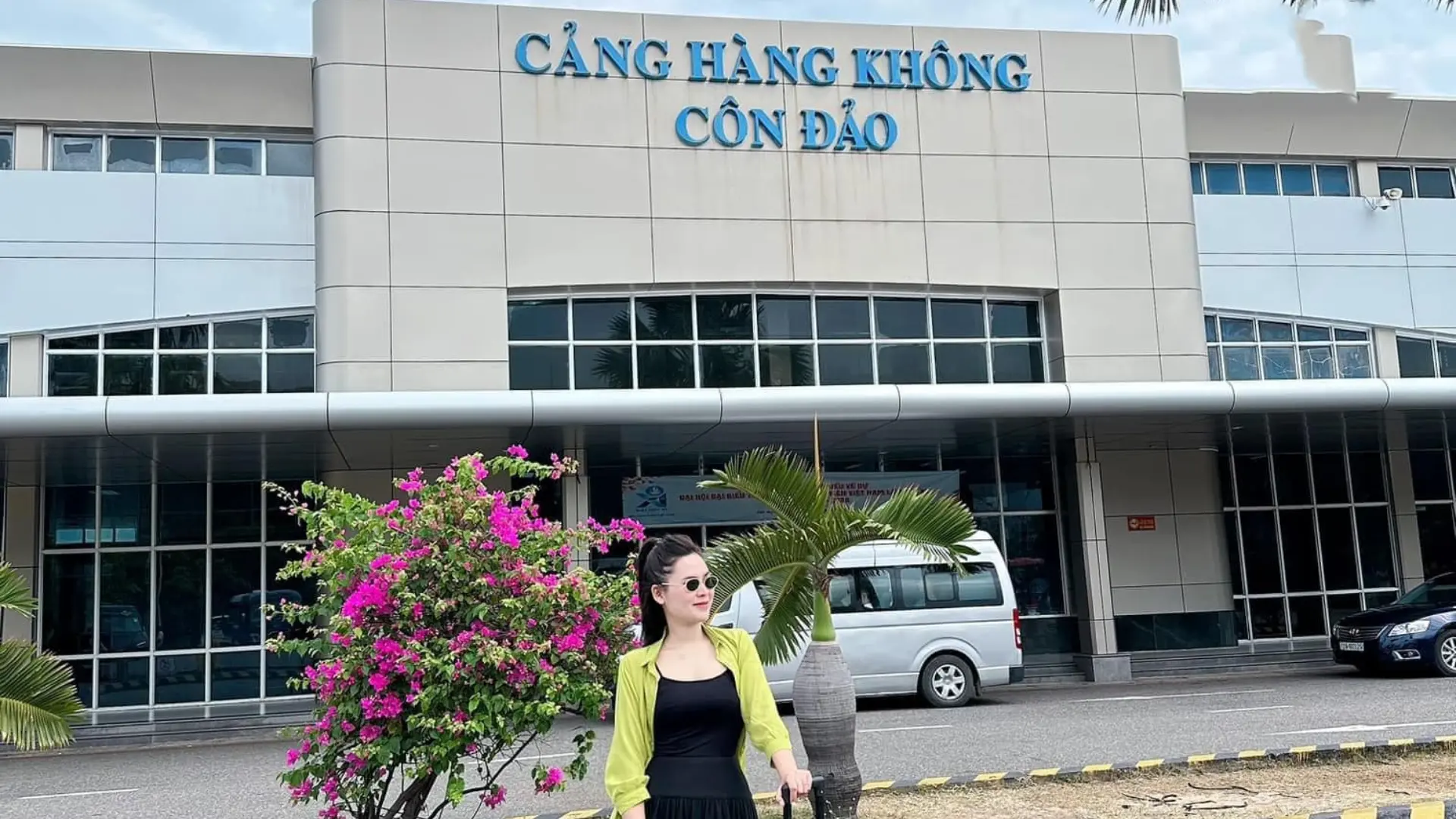Đến Mũi Chân Chim bằng đường hàng không