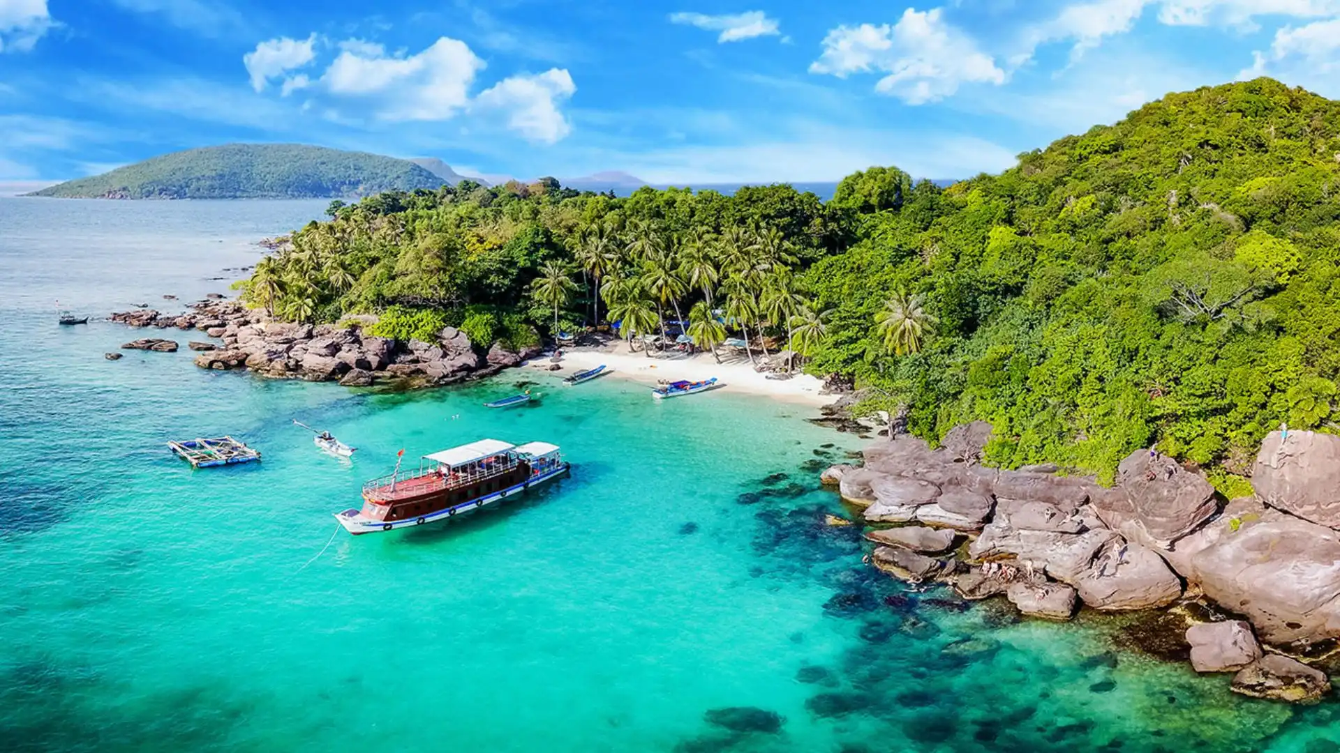Khám phá Hòn Bảy Cạnh – hòn đảo thiên nhiên hoang sơ tại Côn Đảo