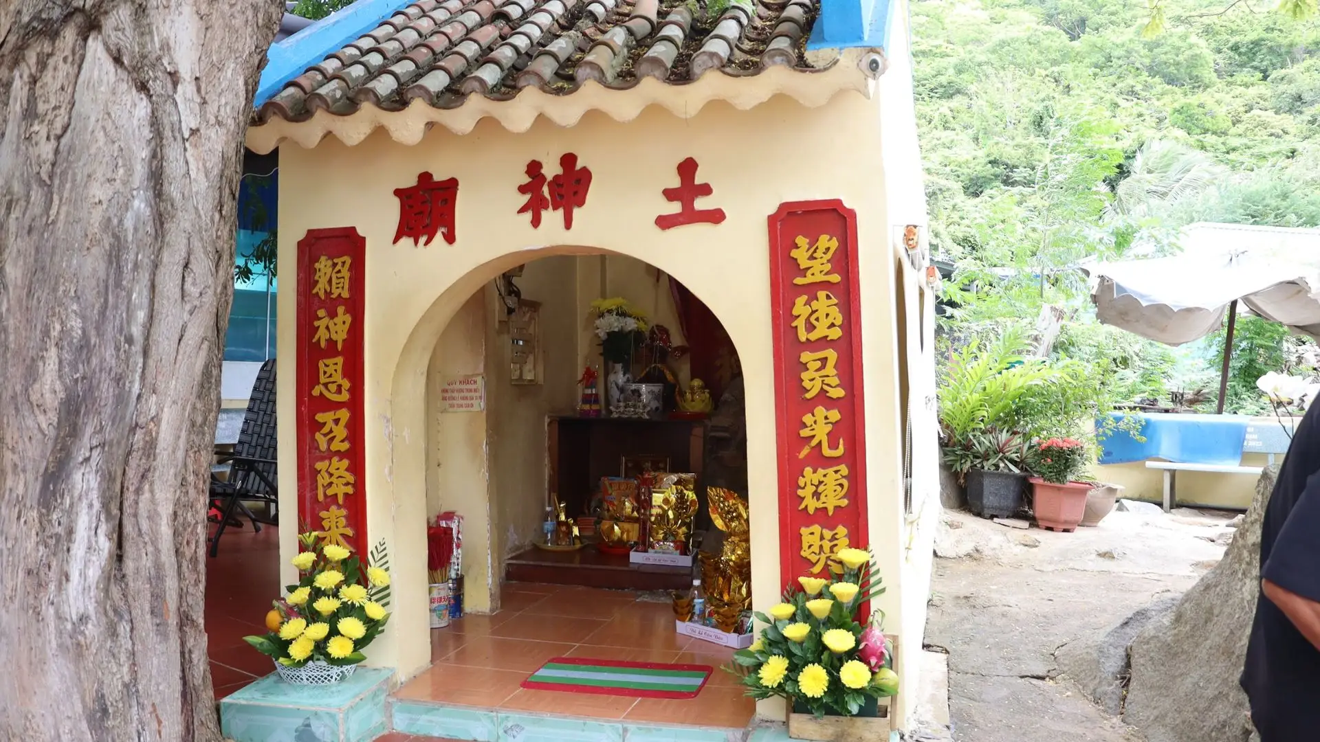 Miếu thần tài Côn Đảo