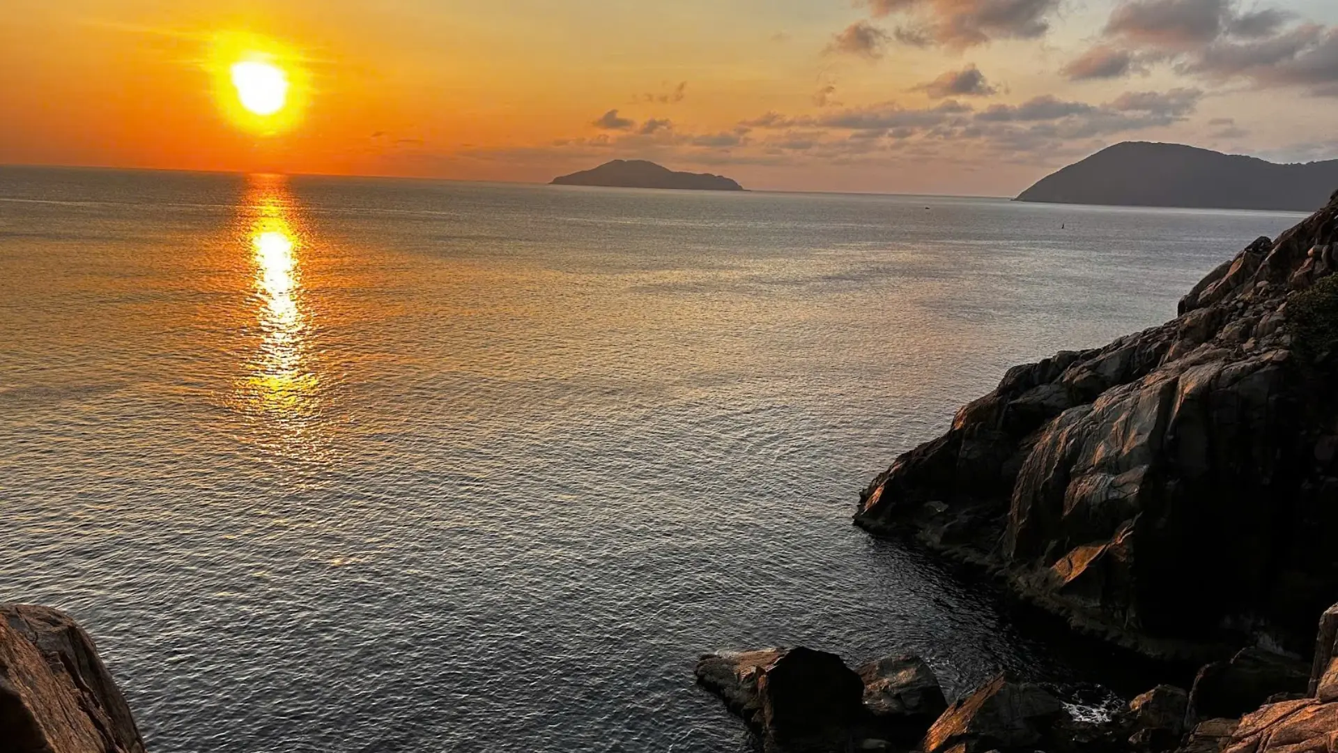 Ngắm bình minh và hoàng hôn ở mũi Tàu Bể