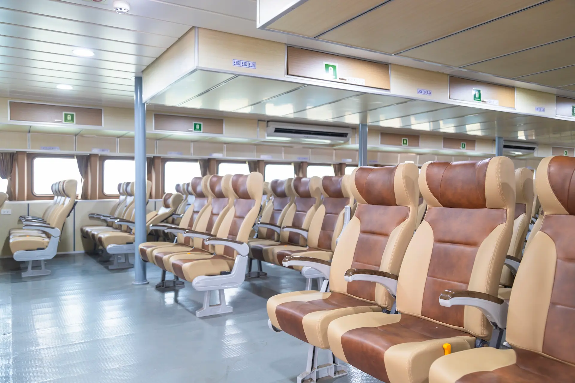 Tàu Thăng Long ghế ECO