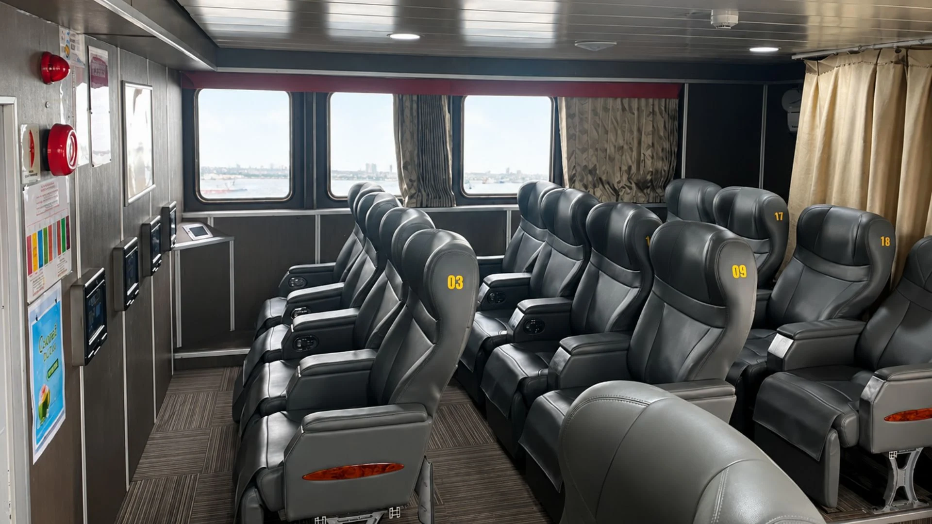 Vé tàu Trần Đề Côn Đảo - Khoang VIP hiện đại, có cửa sổ
